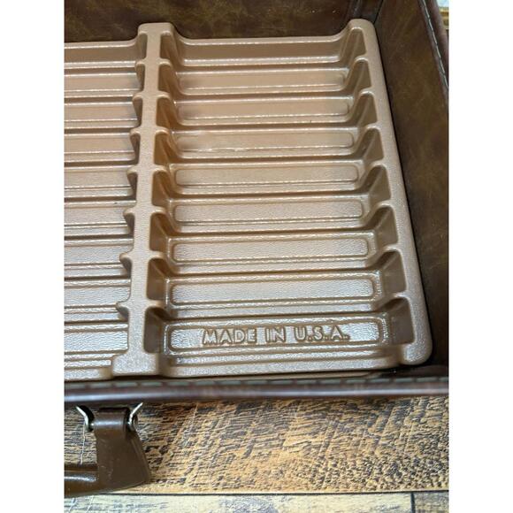 Vintage Cassette Tape Storage Case Faux Leather with Handle - Holds 24 - Picture 7 of 14